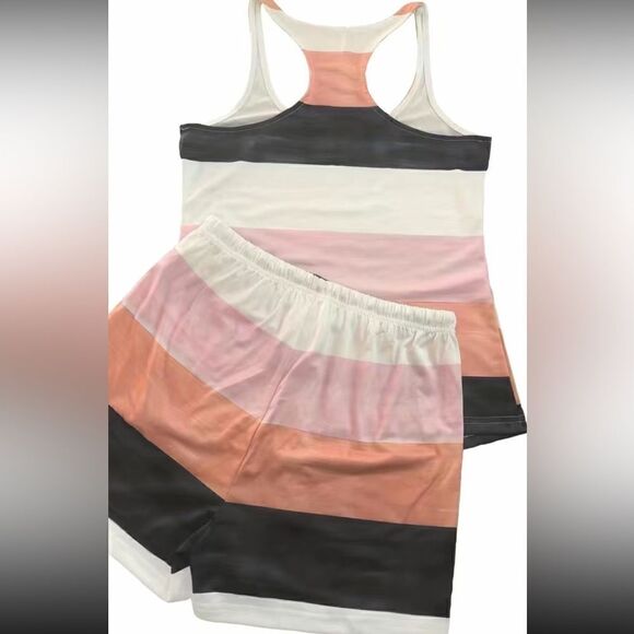 Color block two piece Shorts Set. Tank top, and drawstring elastic waist shorts. - Picture 9 of 9